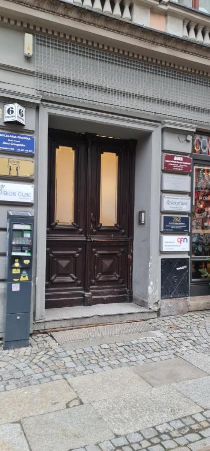 Entu Apartamenty Odrzanska Wrocław Exterior foto